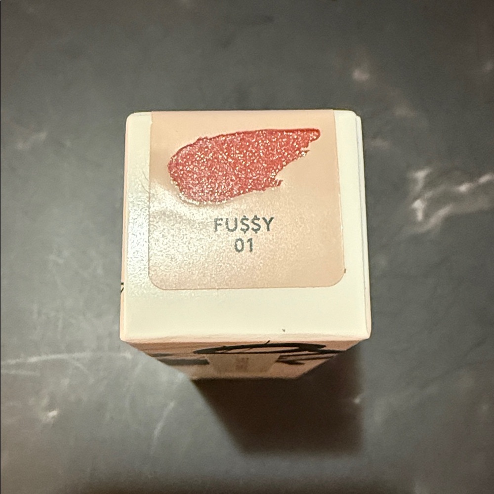 Fenty Beauty Gloss Bomb Oil - FUSSY - Picture 2 of 4
